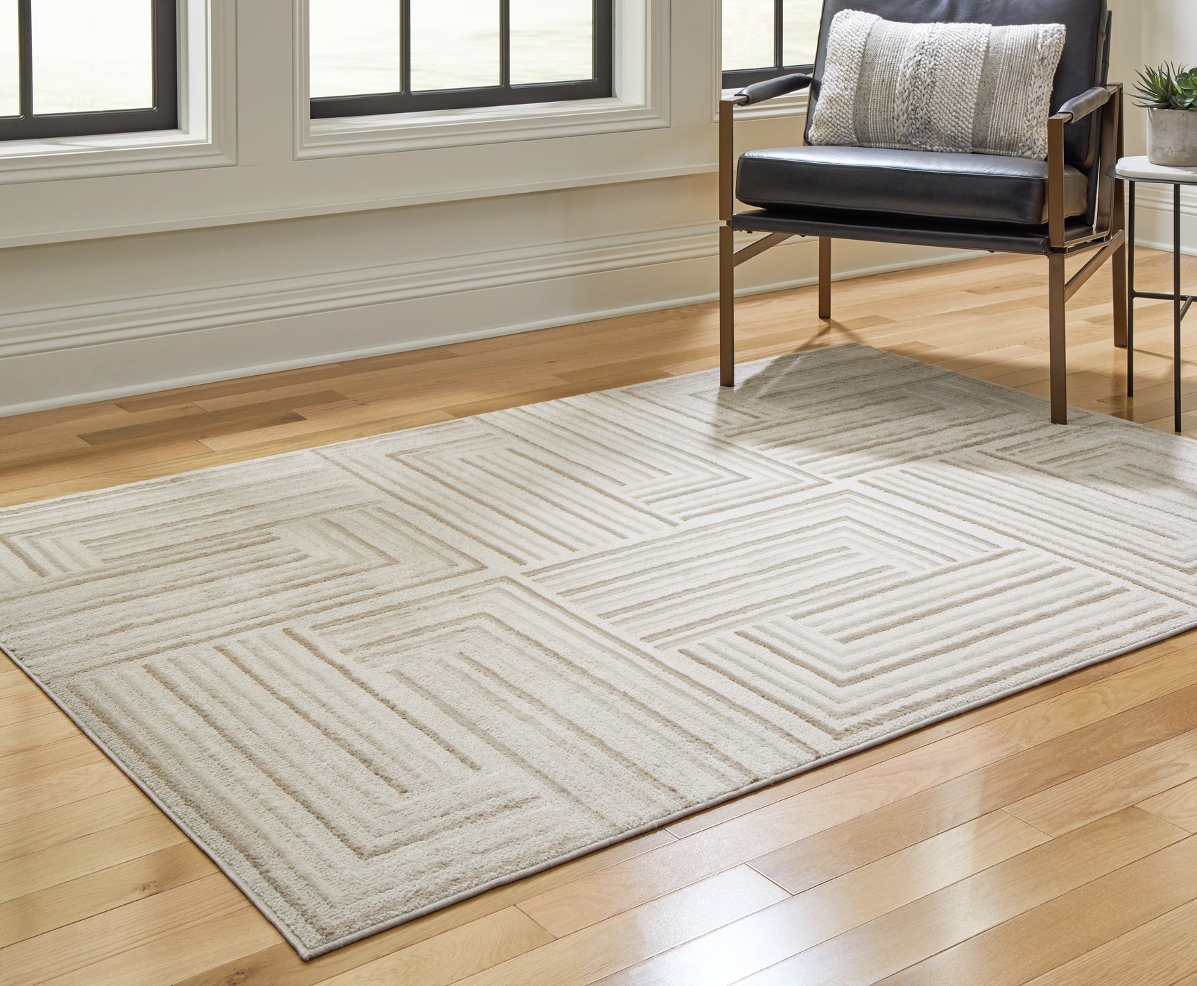 Sam's Furniture - Ashley Furniture - Darmondard Rug - 8' x 10' Rug / Cream/Taupe - R406941