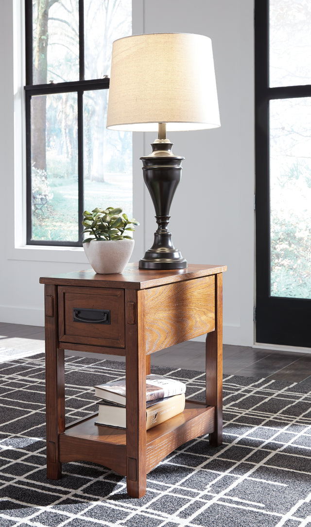 Sam's Furniture - Ashley Furniture - Breegin Chairside End Table - Chair Side End Table / Brown - T007-319