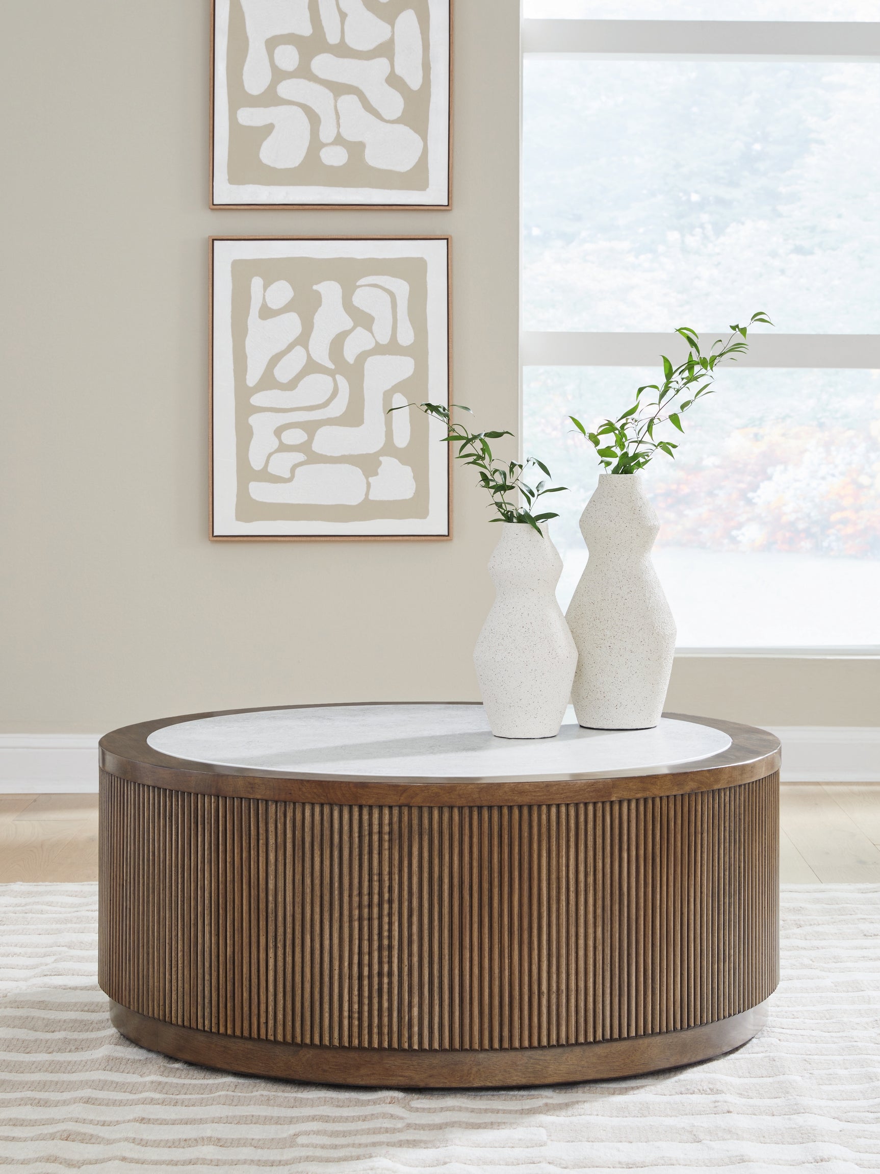 Sam's Furniture - Ashley Furniture - Hadonna Coffee Table - Round Cocktail Table - T658-8