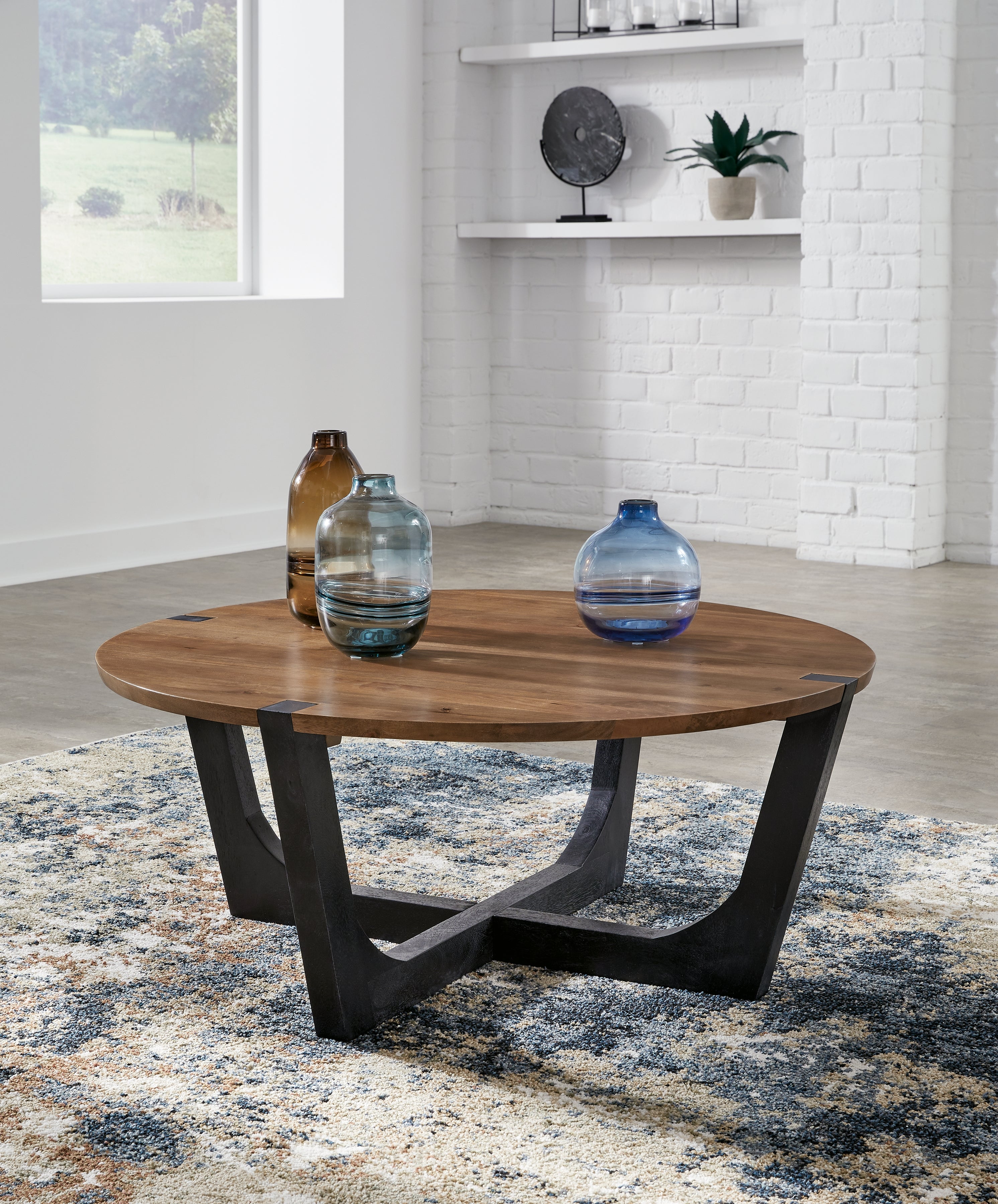 Sam's Furniture - Ashley Furniture - Hanneforth Coffee Table
