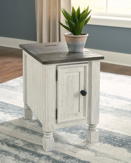 Sam's Furniture - Ashley Furniture - Havalance Chairside End Table - Chair Side End Table / White/Gray - T994-7
